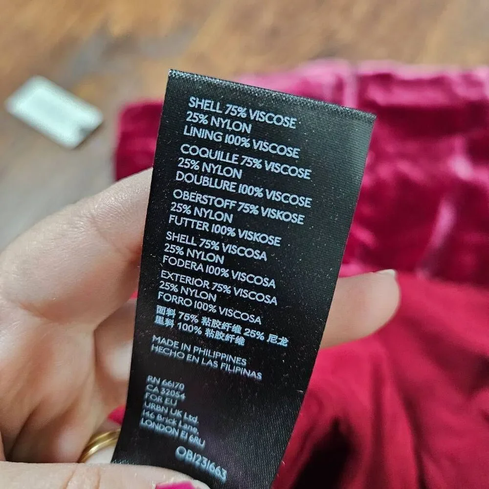 NWT Anthropologie Montie Raspberry Velvet Skirt